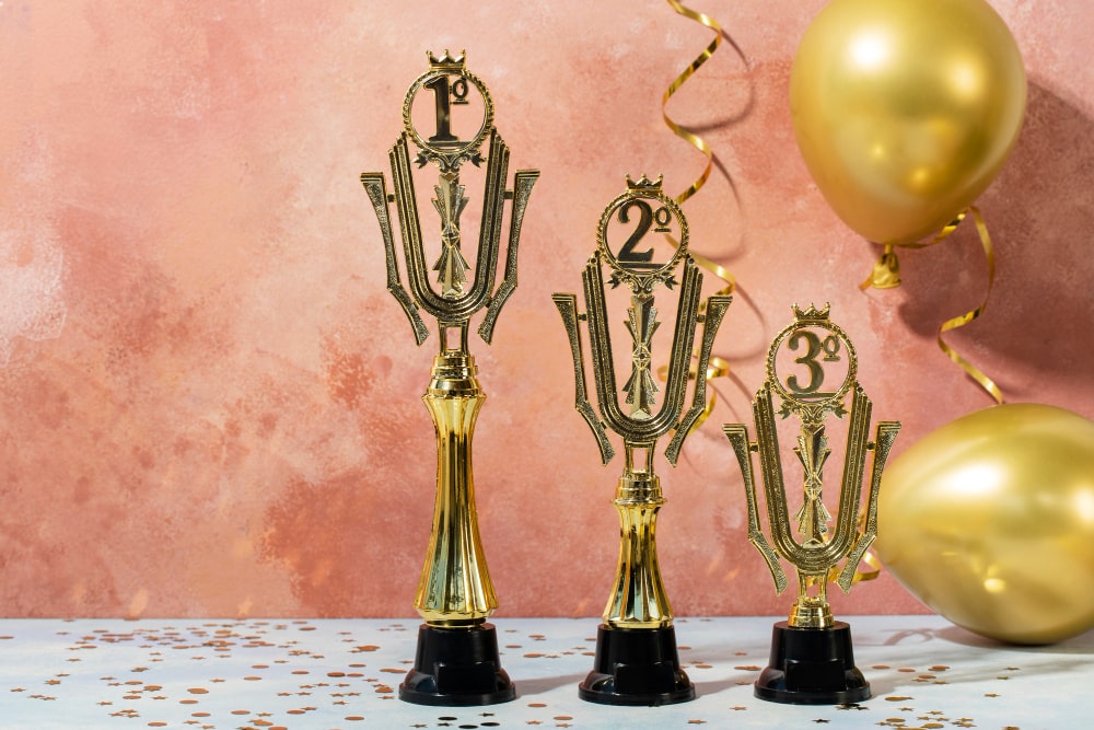 Trophy-Suppliers-and-Manufacturers